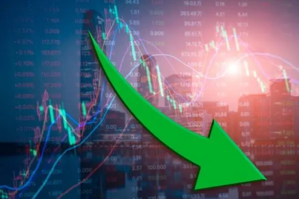 沪指失守3300点关口，创业板指一度冲高涨超1%