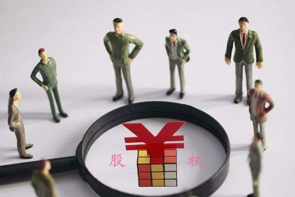 多家*ST公司获得大股东无偿捐赠，公司净资产为-8479.26万元