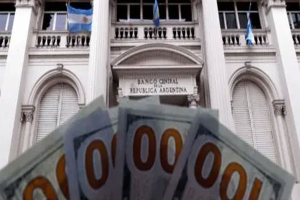 阿根廷中央银行宣布基准利率上调至81%，加息幅度达300个基点