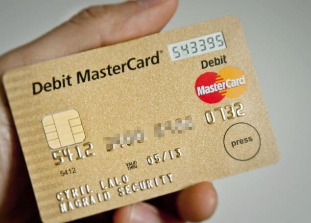 个人使用信用卡、银行卡时要注意哪些使用事项