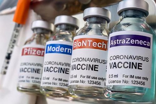 美国政府暂时豁免新冠疫苗相关知识产权保护，允许世界各大制药厂生产