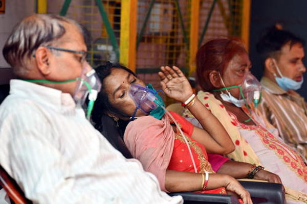 印度24小时内新增新冠肺炎414188例，再创全球新高