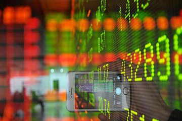 A股三大指数开盘涨跌不一,创业板指开跌0.13%