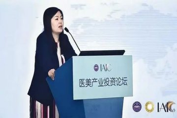 医美消费者年龄结构扩张，中国医美行业合规市场享有确定性高
